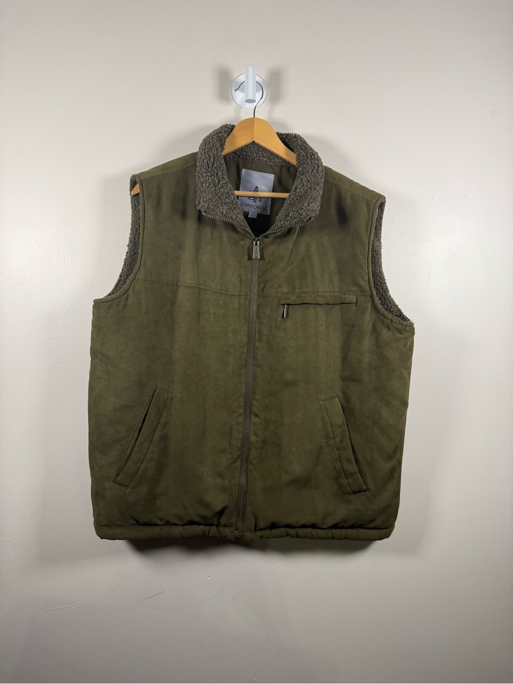 RAINFOREST Olive Green Sherpa-Lined Men's Vest - Zip Front